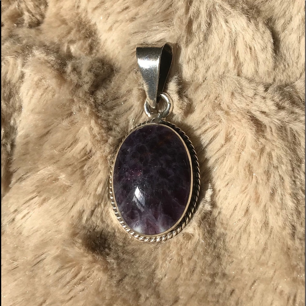 💜🌟💜 Gorgeous amethyst pendant￼